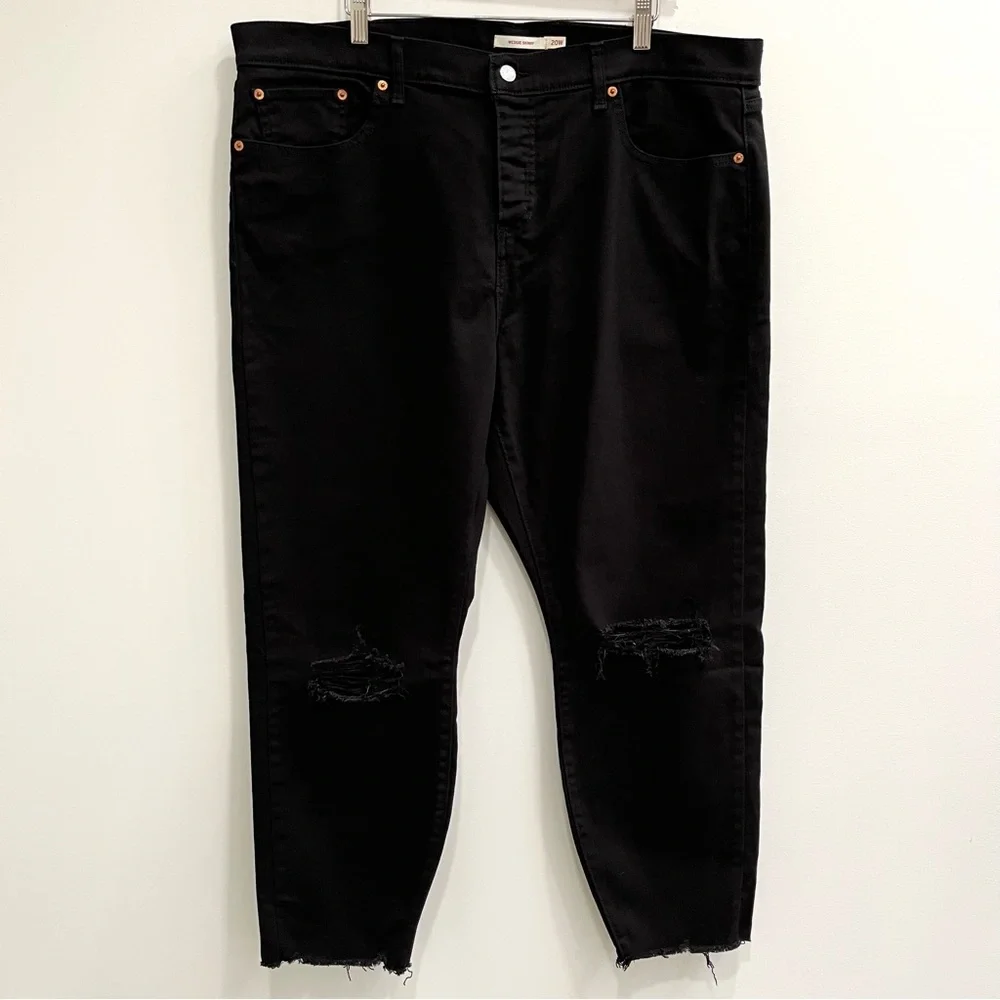 Woman’s Levi’s wedgie skinny black distressed raw hem jeans plus size 20W - Picture 2 of 10